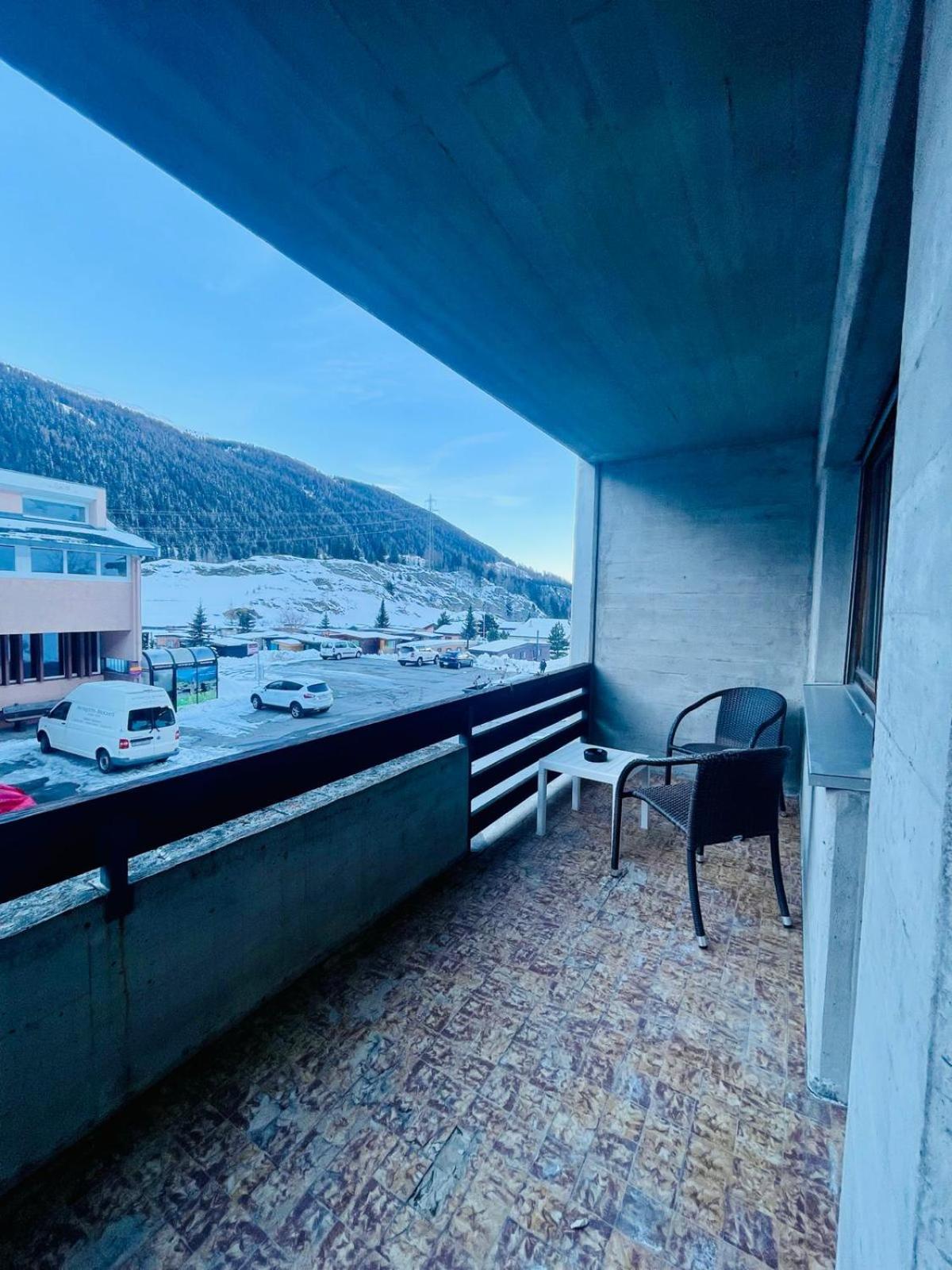 Auberge Des Charmettes Bourg-Saint-Pierre Exterior photo